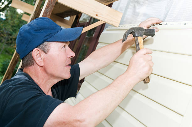 Storm Damage Siding Repair in North Fort Myers, FL